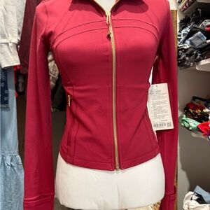 Lululemon Define Jacket in Magenta Smoke/Gold